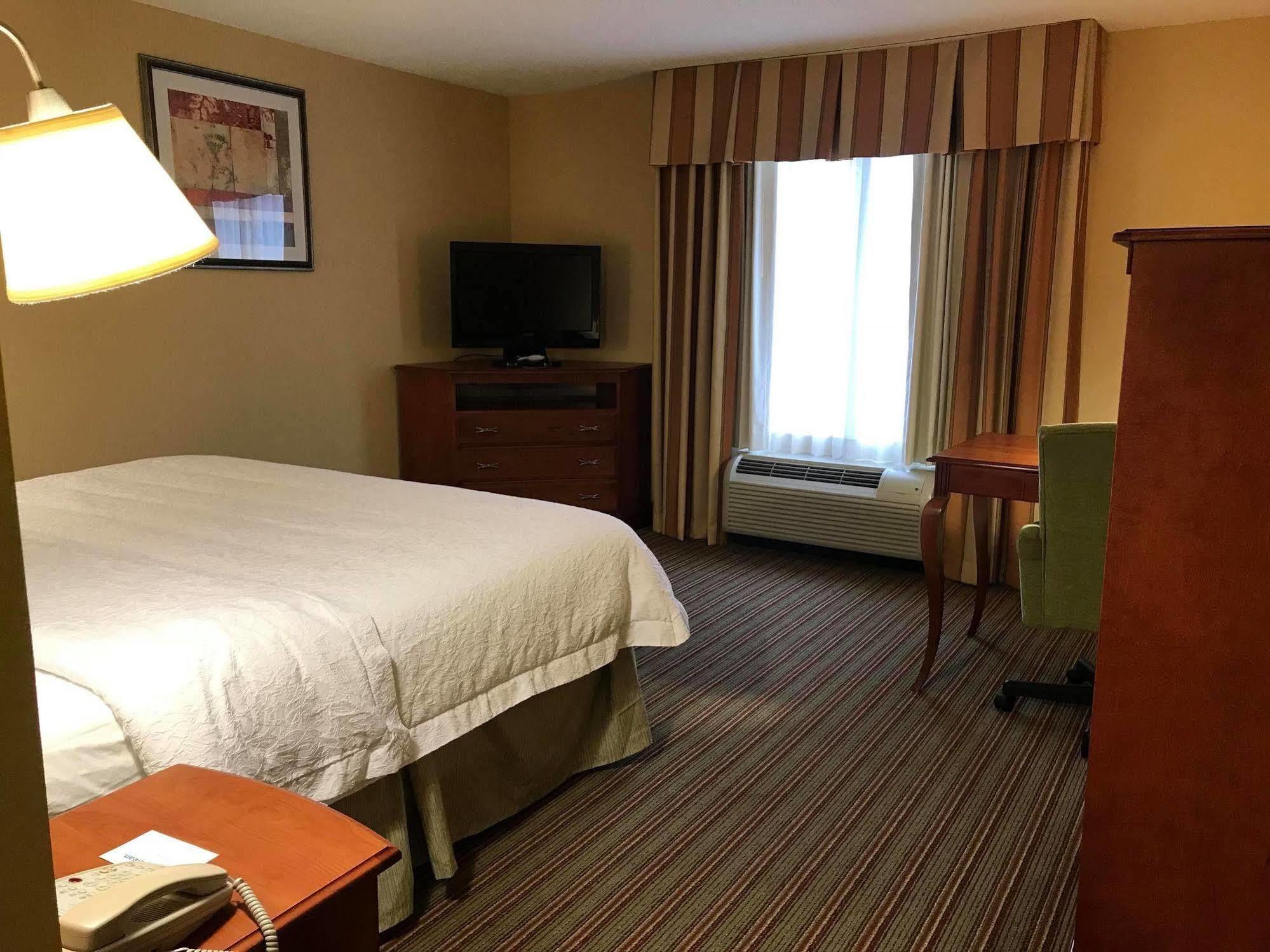 Hampton Inn Elkins Exterior foto